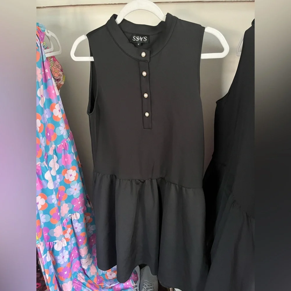 SSYS Black Sleeveless Pearl-Button Dress - Picture 2 of 4